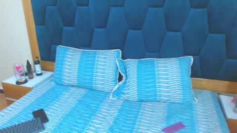 morrigan_luxus online show from 11-15-25, 12:08