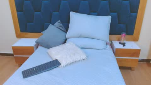 morrigan_luxus online show from 04-06-26, 06:53