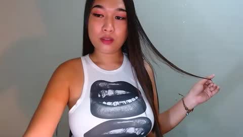 morriganhel_ online show from 12-12-24, 07:08