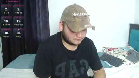 moshi_uwu online show from 03-02-25, 03:02