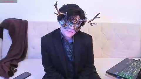 Snapshot of mossprince chatting on 09-15-25, 09:09 Cernos online show from 09-15-25, 09:09