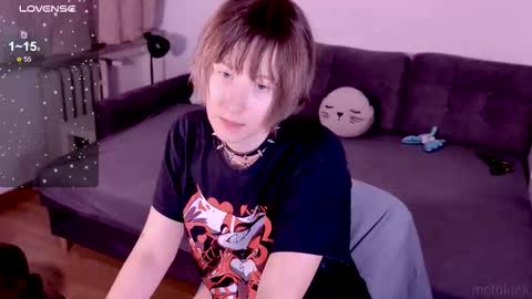 mothkink Moth  -  online show from 01-14-26, 07:19