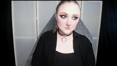 Snapshot of motorkate chatting on 05-17-26, 01:47 motorkate online show from 05-17-26, 01:47