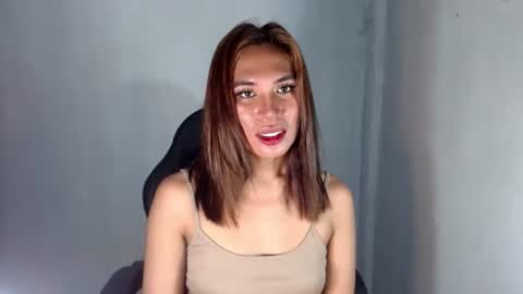 mouiline_rouge69 online show from 09-12-25, 03:39