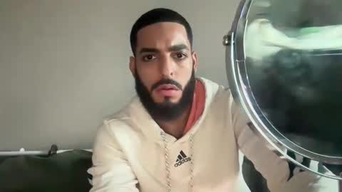 Snapshot of mountaiden chatting on 11-28-25, 09:06 mountaiden online show from 11-28-25, 09:06