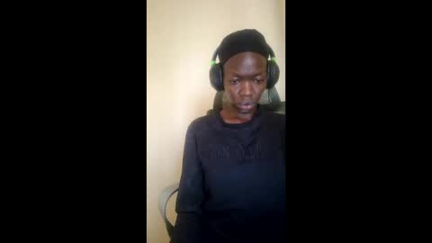 Snapshot of mouthymiss chatting on 12-16-25, 05:01 Mouthymiss online show from 12-16-25, 05:01