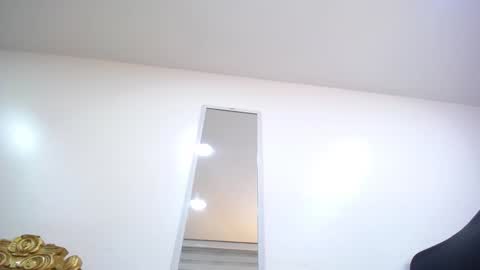 Snapshot of moxa_hot chatting on 01-15-25, 02:06 moxa hot online show from 01-15-25, 02:06