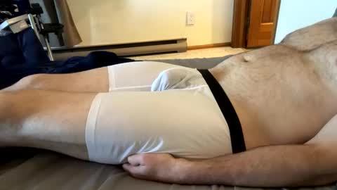 Snapshot of mps908 chatting on 10-21-25, 07:25 Sequoia-Cocked Hombre de Sur online show from 10-21-25, 07:25