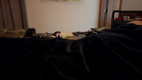 Sequoia-Cocked Hombre de Sur online show from 01-18-26, 04:33