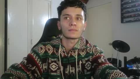 Snapshot of mr_andresr chatting on 10-30-25, 02:46 Andy online show from 10-30-25, 02:46