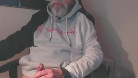 Snapshot of mr_boombastic2021 chatting on 01-10-25, 11:43 mr_boombastic2021 online show from 01-10-25, 11:43