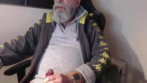 Snapshot of mr_boombastic2021 chatting on 12-22-25, 11:51 mr_boombastic2021 online show from 12-22-25, 11:51