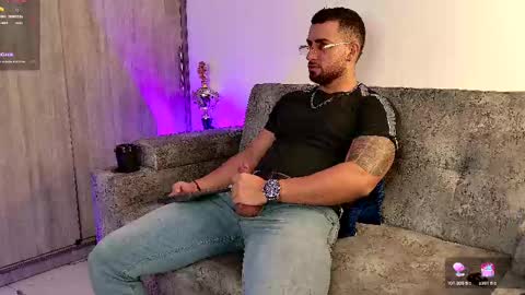 Snapshot of mr_david_cox chatting on 02-27-25, 12:02 David online show from 02-27-25, 12:02