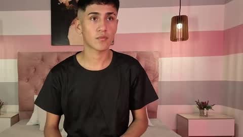 mr_fox69 online show from 04-21-26, 07:50