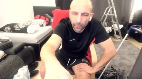 Snapshot of mr_jerking chatting on 01-12-25, 12:23 Mr Jerkings online show from 01-12-25, 12:23