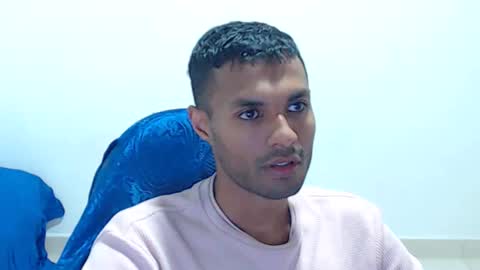 Max online show from 04-22-26, 09:05