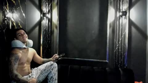 mr_maximo online show from 10-15-25, 10:15