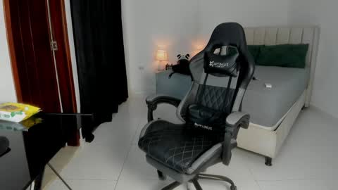 mr_maximo online show from 05-24-26, 03:00