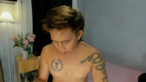 Snapshot of mr_squidcock chatting on 04-26-26, 11:46 KYLE online show from 04-26-26, 11:46