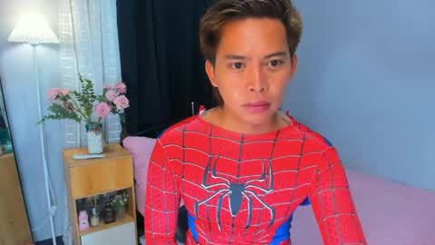 Snapshot of mr_squidcock chatting on 05-18-26, 01:35 KYLE online show from 05-18-26, 01:35