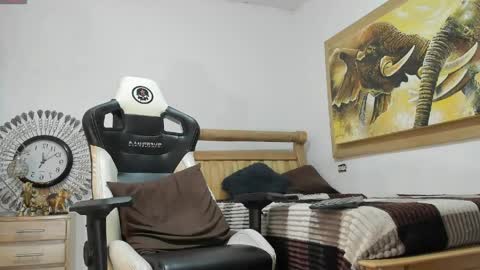Snapshot of mr_stiven_ chatting on 05-25-26, 04:18 mr_stiven_ online show from 05-25-26, 04:18