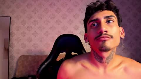 MR online show from 11-24-25, 12:32