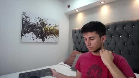 Snapshot of mr_williseo chatting on 03-09-25, 07:59 williseo online show from 03-09-25, 07:59