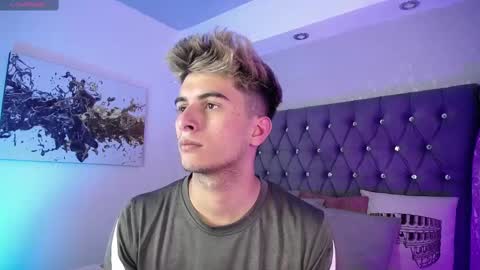 Snapshot of mr_williseo chatting on 09-11-25, 08:31 williseo online show from 09-11-25, 08:31