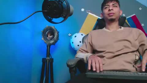 Alpha LATINO online show from 07-08-26, 10:42