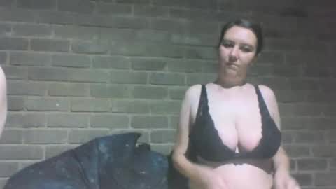 Mr And Mrs Cumalot online show from 10-17-25, 05:15