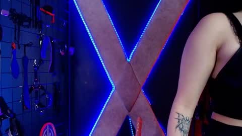 mranii_queen_bdsm_ online show from 12-18-25, 03:34