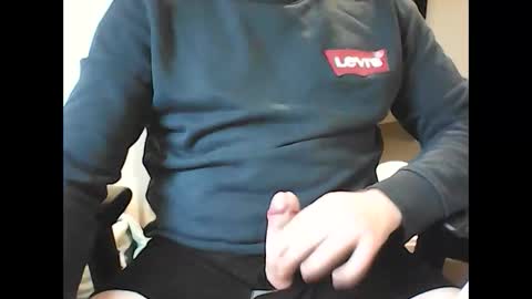 Snapshot of mrbig01242 chatting on 01-29-25, 03:47 mrbig01242 online show from 01-29-25, 03:47