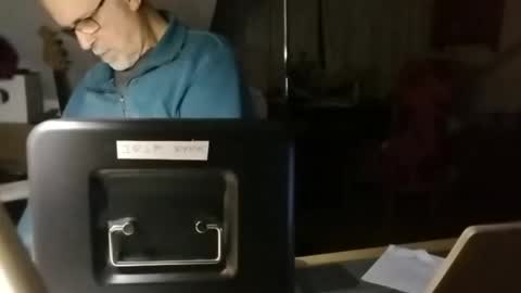 mrcgowler online show from 12-18-25, 08:04