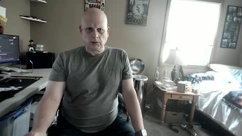 Snapshot of mrclean_55 chatting on 09-22-25, 04:31 MrClean55 online show from 09-22-25, 04:31