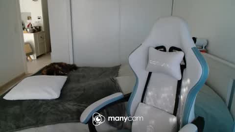 mrdr000 online show from 06-05-26, 06:42