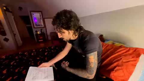 Snapshot of mrfanceypants chatting on 10-12-25, 05:28 mrfanceypants online show from 10-12-25, 05:28