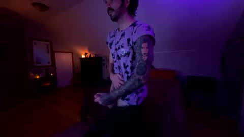 Snapshot of mrfanceypants chatting on 12-18-25, 02:50 mrfanceypants online show from 12-18-25, 02:50