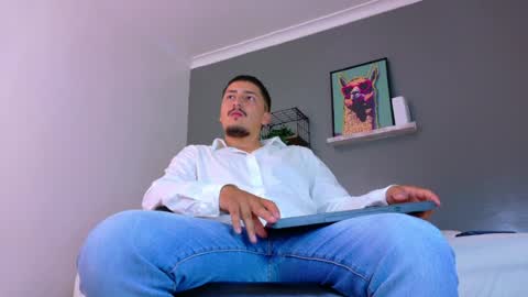Snapshot of mrfox__ chatting on 06-01-26, 07:26 Mr Fox online show from 06-01-26, 07:26