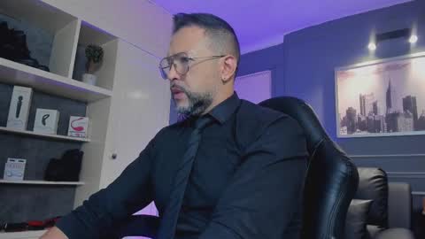 MrFrank. online show from 10-30-25, 11:11