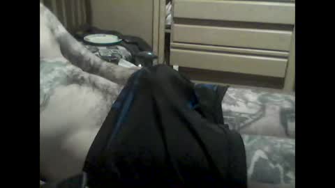 Snapshot of mrfumao chatting on 06-11-26, 12:43 mrfumao online show from 06-11-26, 12:43