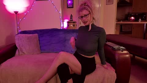 Snapshot of mrjandmrsj2014 chatting on 01-28-25, 05:24 Mr Mrs J online show from 01-28-25, 05:24