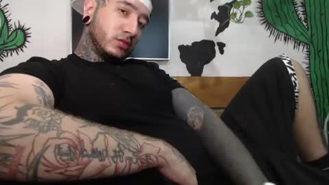 Snapshot of mrmanny__ chatting on 01-27-25, 11:33 mrmanny__ online show from 01-27-25, 11:33