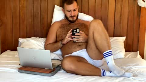 Snapshot of mrmaxiy chatting on 05-27-26, 08:11 Max online show from 05-27-26, 08:11