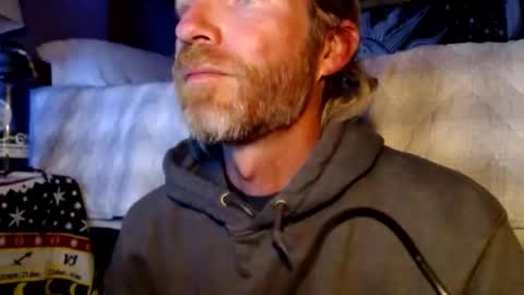 mrmister321 online show from 10-25-25, 04:31