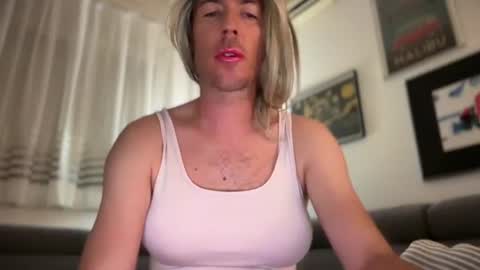 TaleOfLaura online show from 06-21-26, 10:56