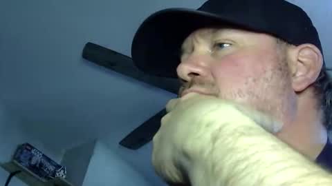 Snapshot of mrniggle chatting on 04-06-26, 03:57 Lucus online show from 04-06-26, 03:57