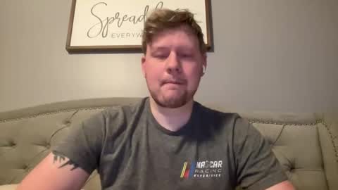 Snapshot of mrrickdickulous chatting on 03-22-26, 09:02 mrrickdickulous online show from 03-22-26, 09:02