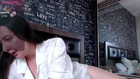 Lara online show from 03-08-25, 12:09