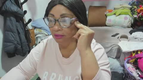 mrs_mommy online show from 06-09-26, 07:36