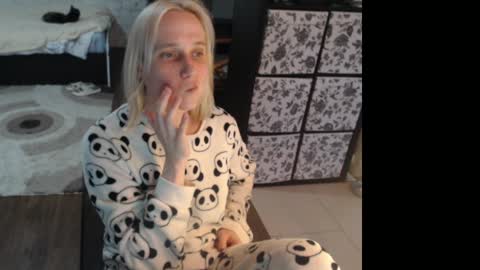 Sasha online show from 04-23-26, 03:58